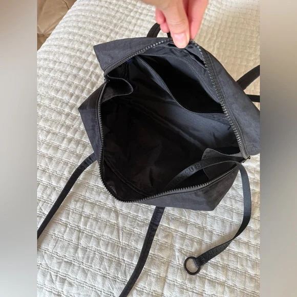 Baggu // small nylon bowler bag - Picture 3 of 5